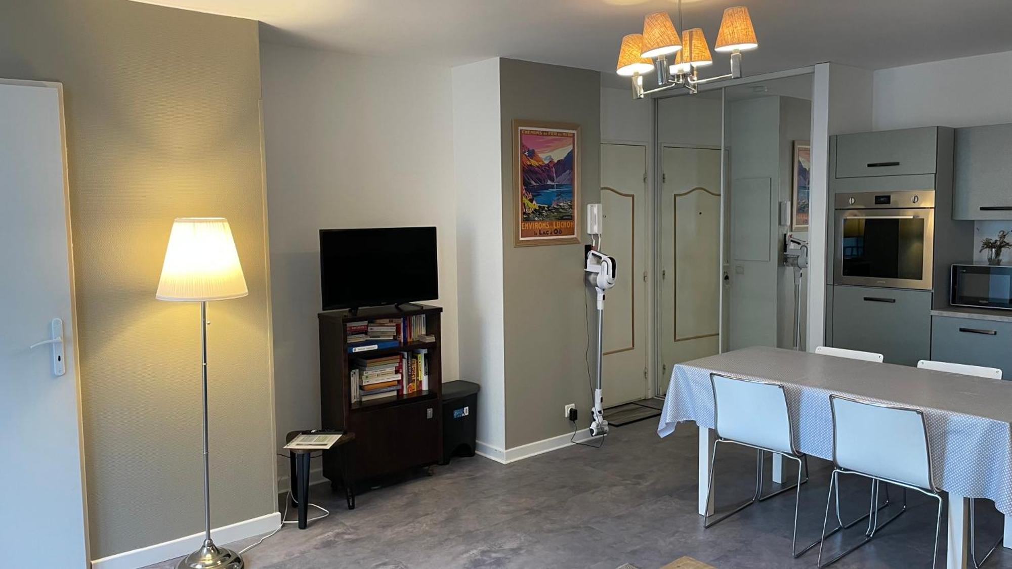 Residence Poste & Golf, Appartement Pour 4 Personnes Au Coeur De Luchon Bagnères-de-Luchon Exteriör bild