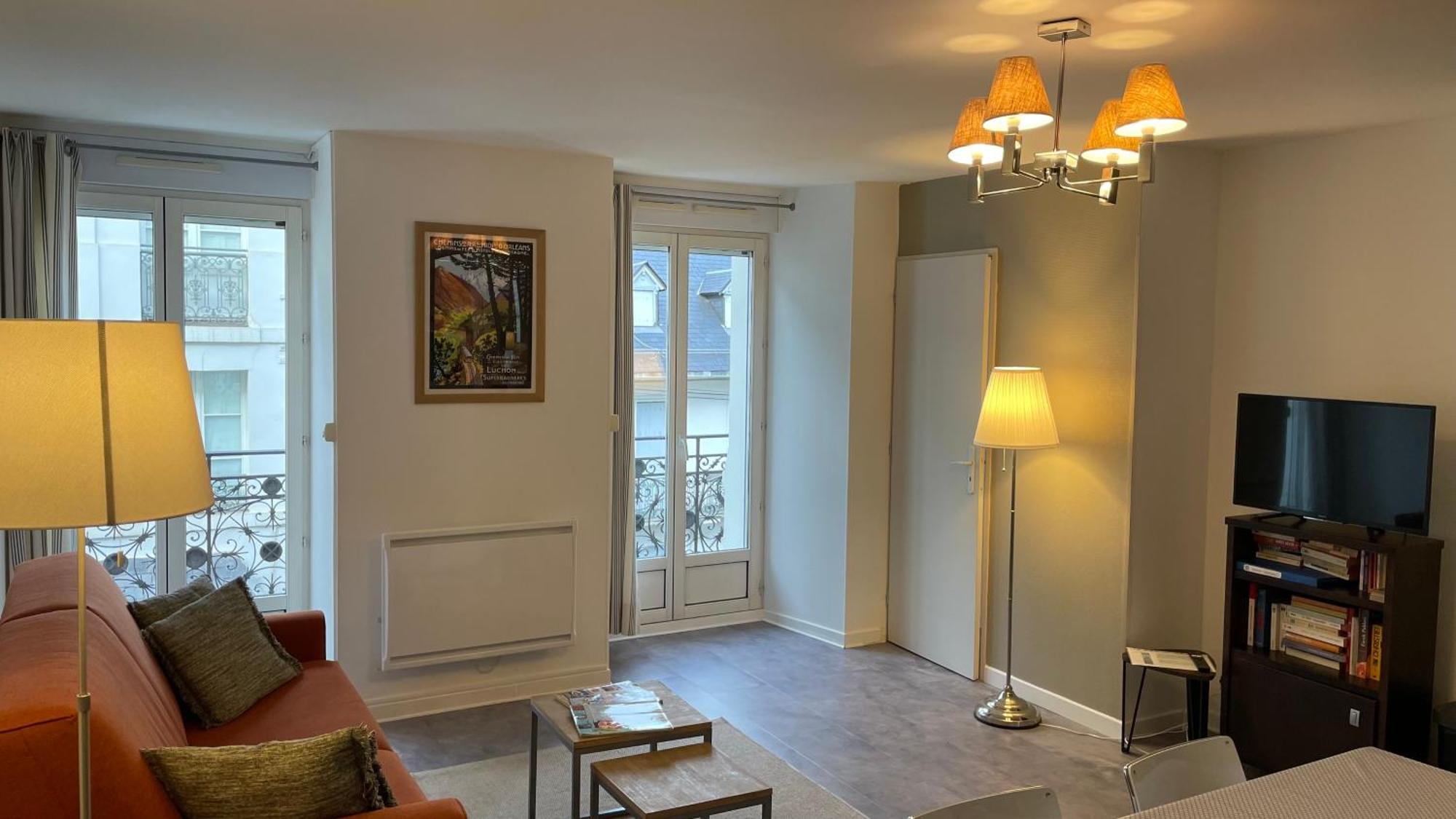 Residence Poste & Golf, Appartement Pour 4 Personnes Au Coeur De Luchon Bagnères-de-Luchon Exteriör bild